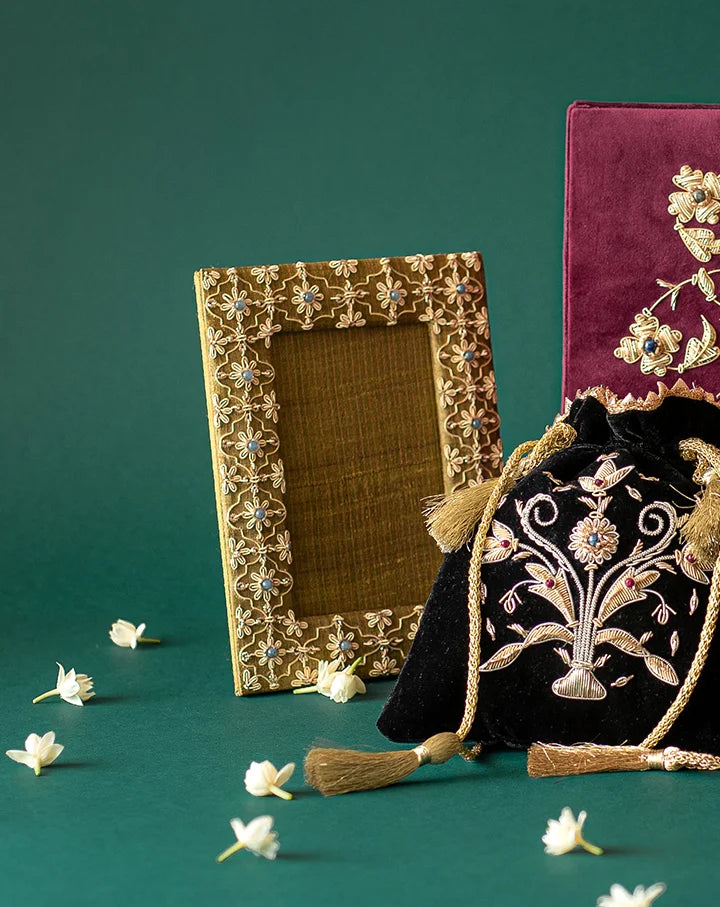 Kat Jaal Zardozi photo frame featuring intricate embroidery and handcrafted details, perfect for elegant decor